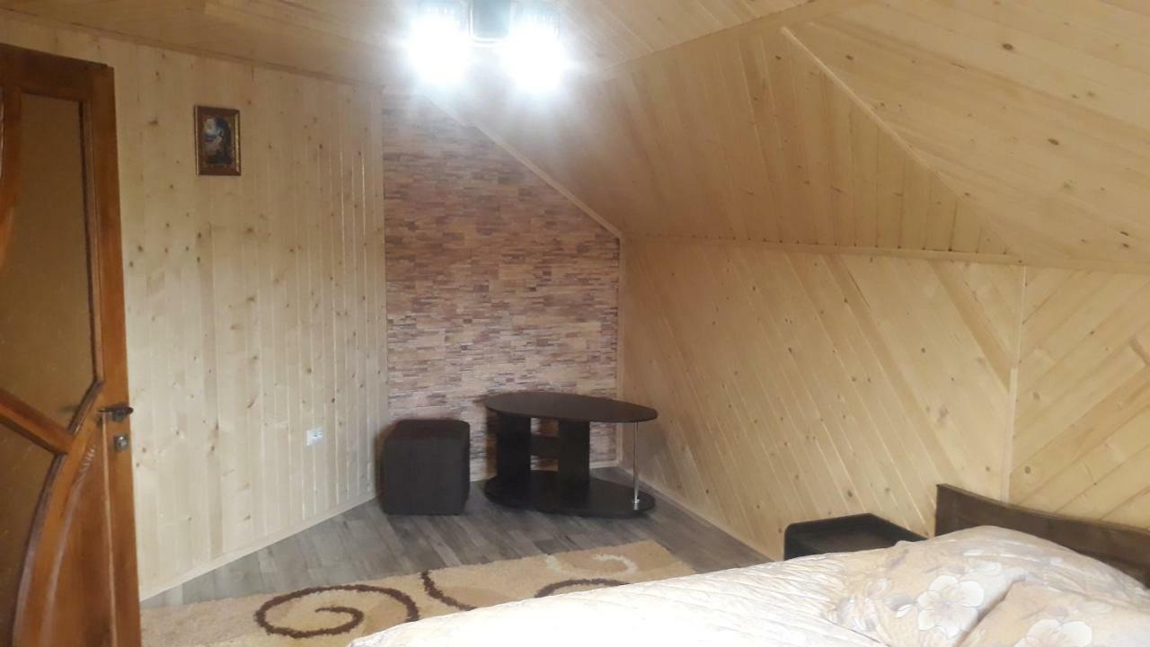 Bee House Поляниця Апартаменти Bukovel Exterior photo